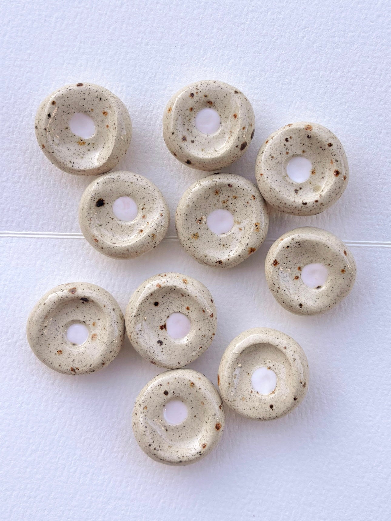 Worry Stone en Grès et Porcelaine blanche