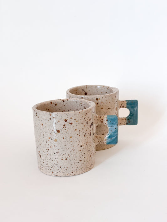 Tasse à café en grès 01