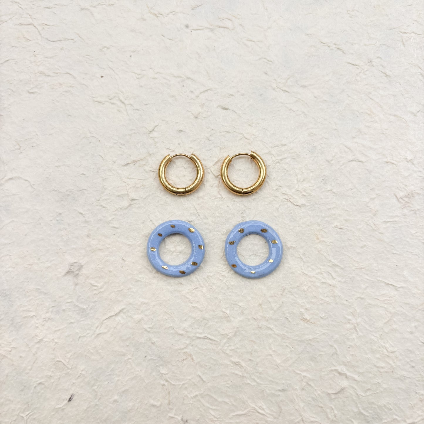 Boucles d’oreilles – Porcelaine bleu canard dorée à l’or