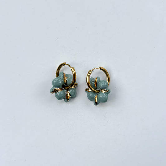 Boucles d’oreilles Dahlia en porcelaine dorées à l’or fin