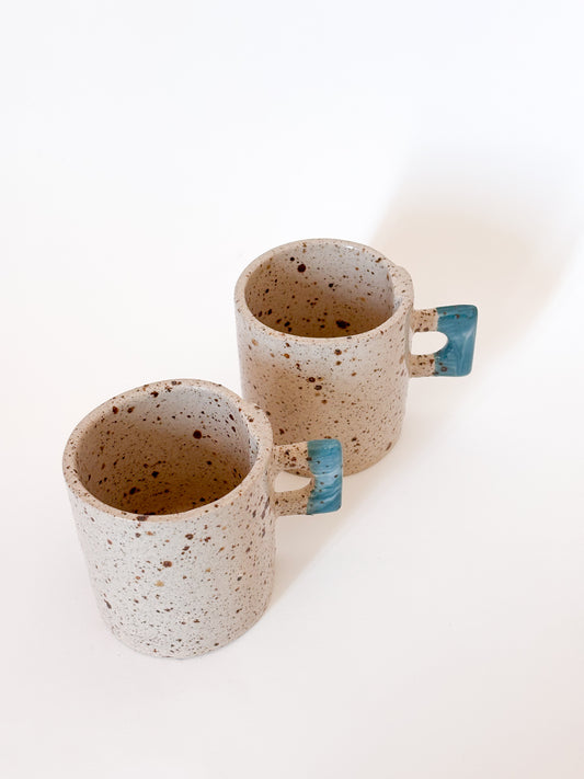 Tasse à café en grès 01