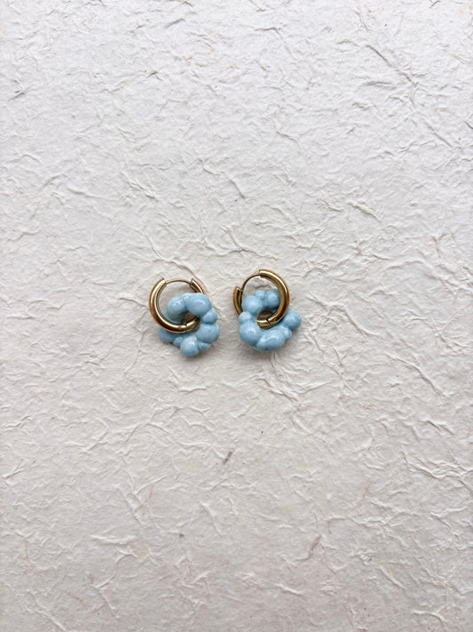 Boucles d’oreilles « Violette » bleu marbrée