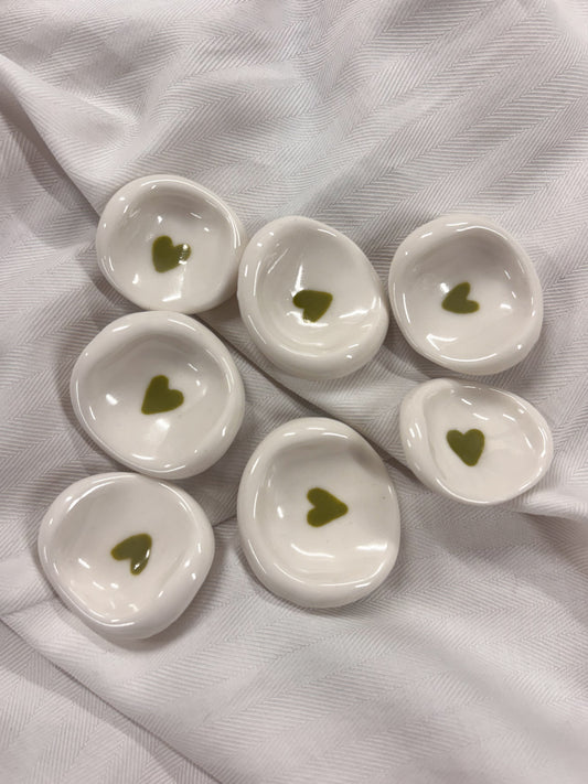 Pierre anti-stress cœur vert en porcelaine
