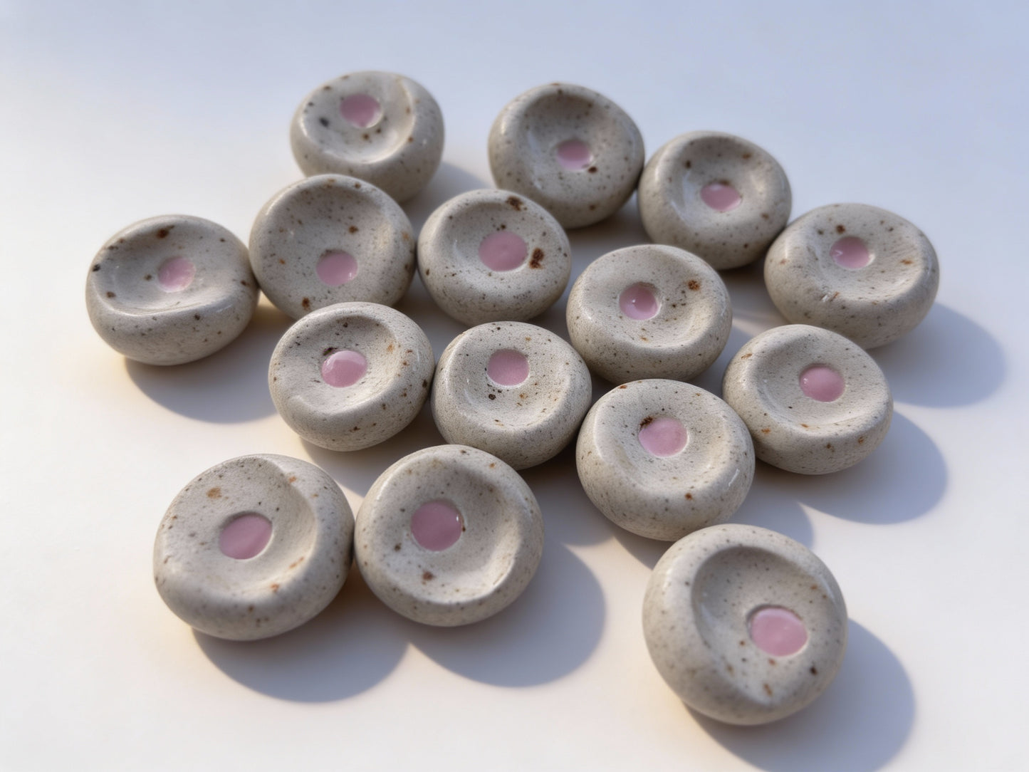 Worry Stone en Grès et Porcelaine rose