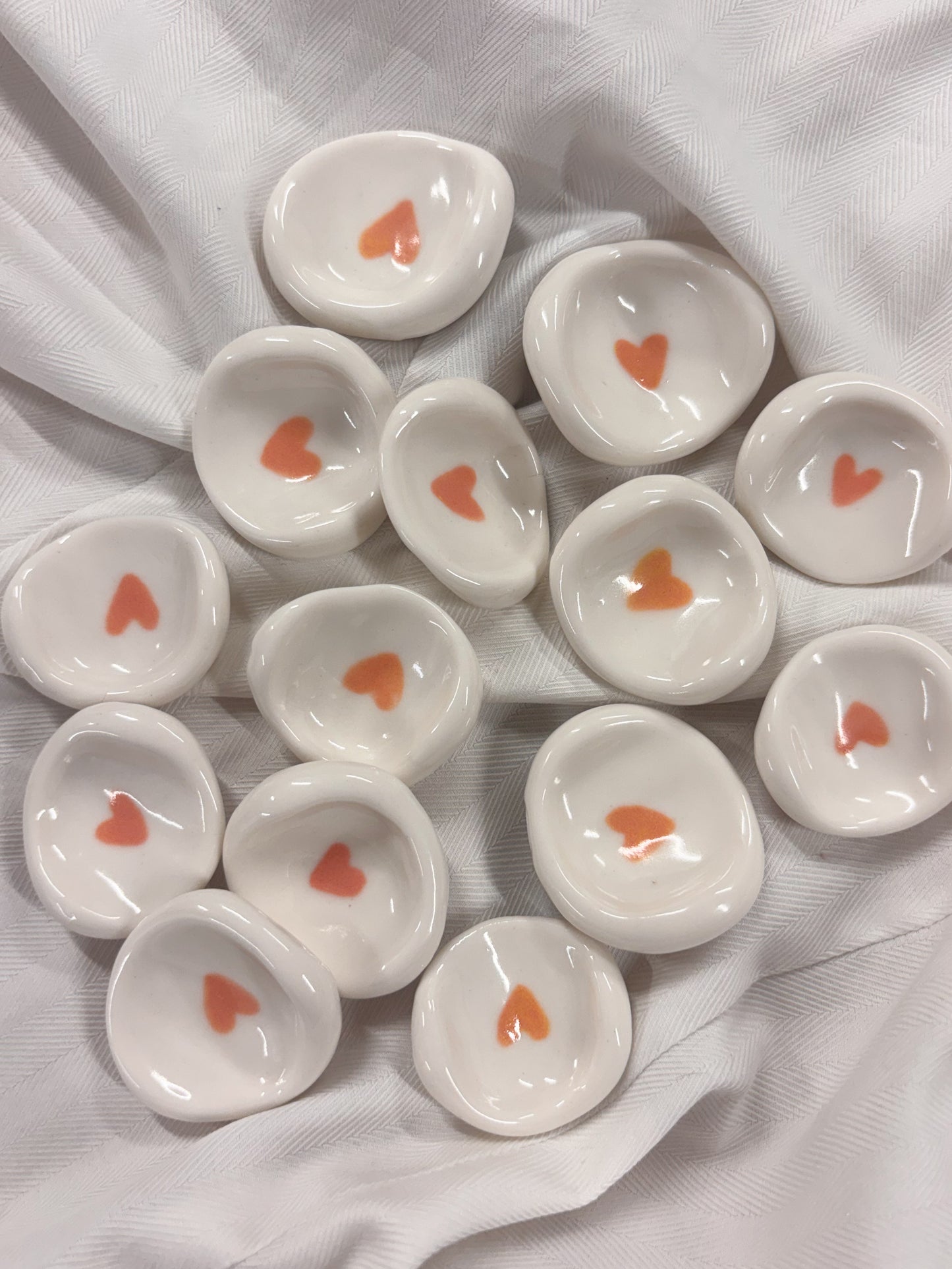 Pierre anti-stress cœur corail en porcelaine