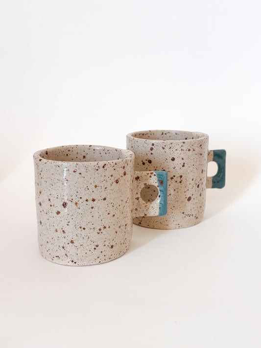 Tasse à café en grès 06