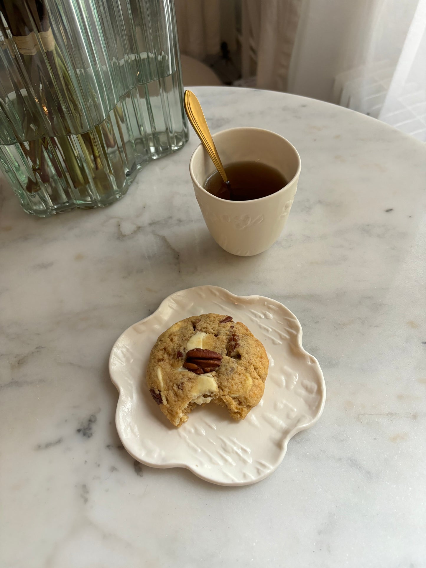 Petite assiette à dessert en porcelaine