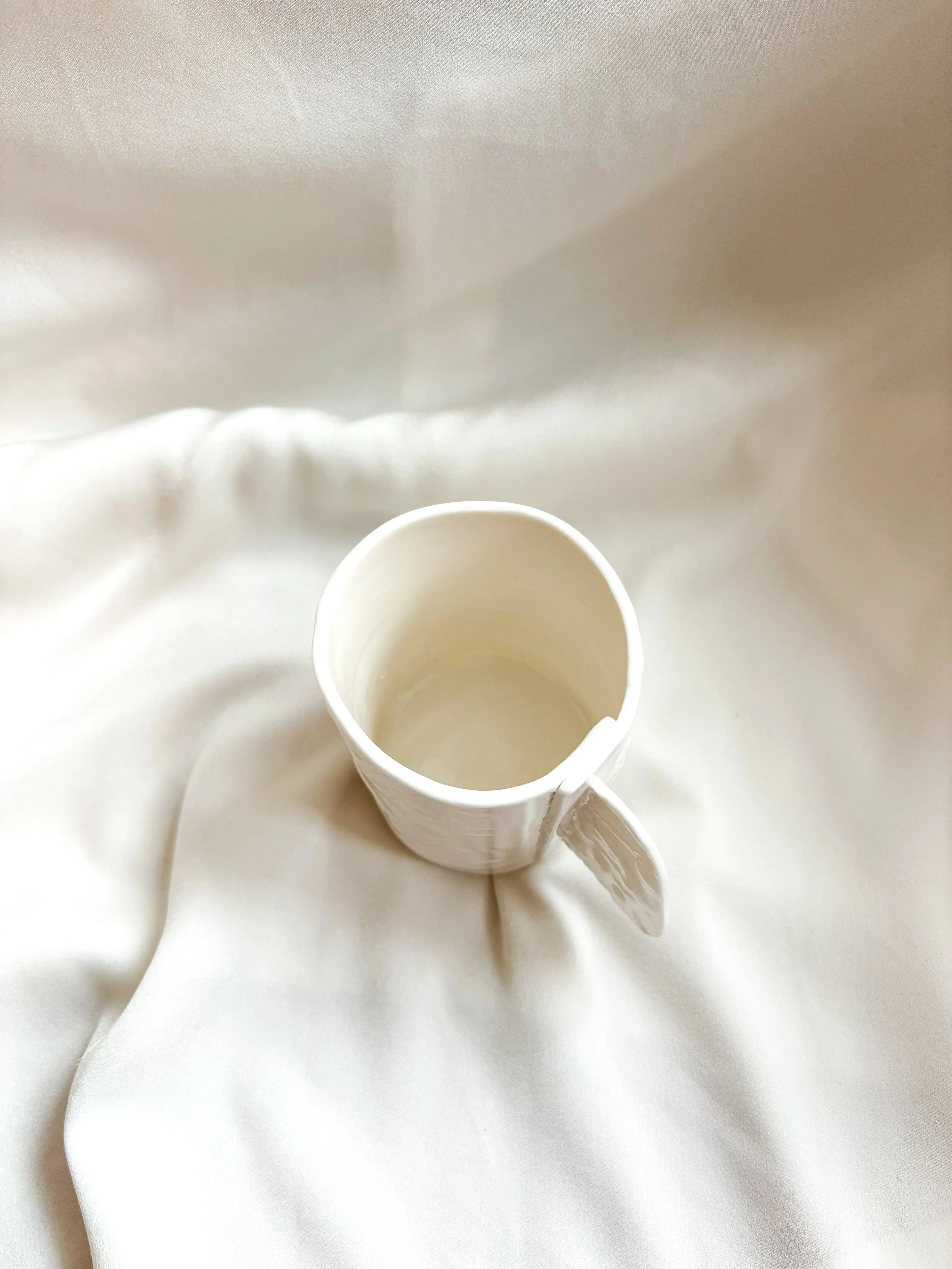TASSE EN PORCELAINE BLANCHE CORRALI Lisa Colin Céramique