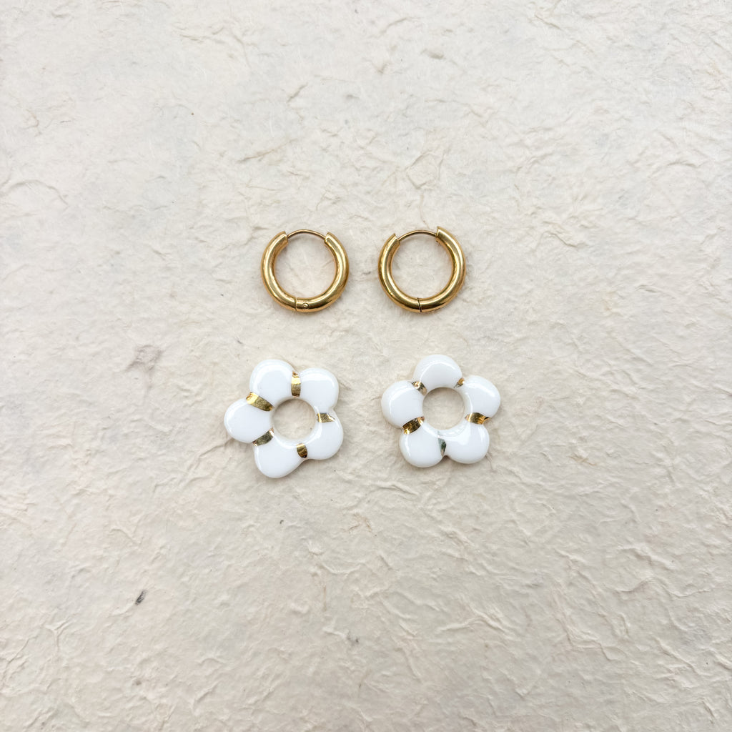 Boucles d’oreilles “Emma” – Porcelaine blanche dorée à l’or