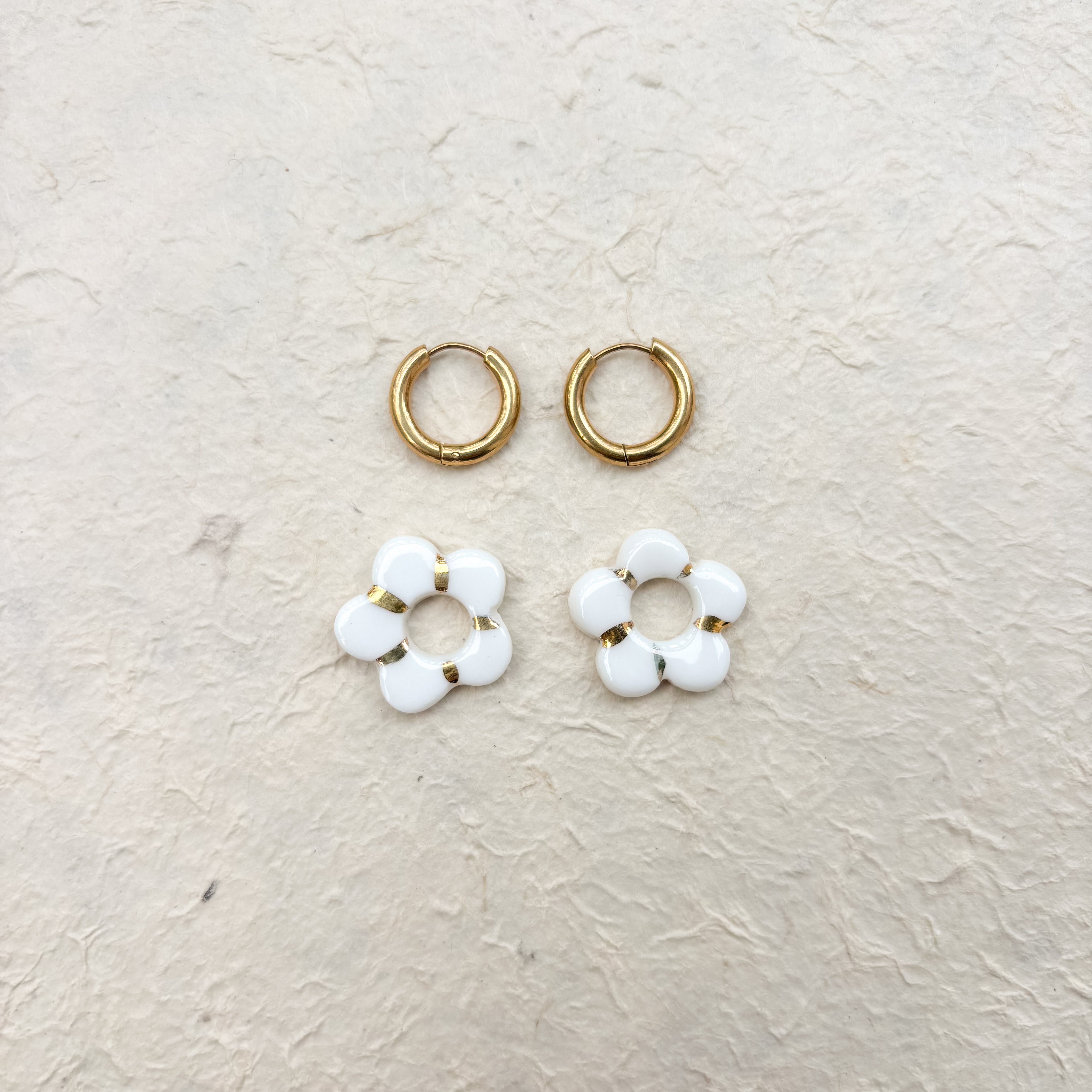 Boucles d’oreilles “Emma” – Porcelaine blanche dorée à l’or